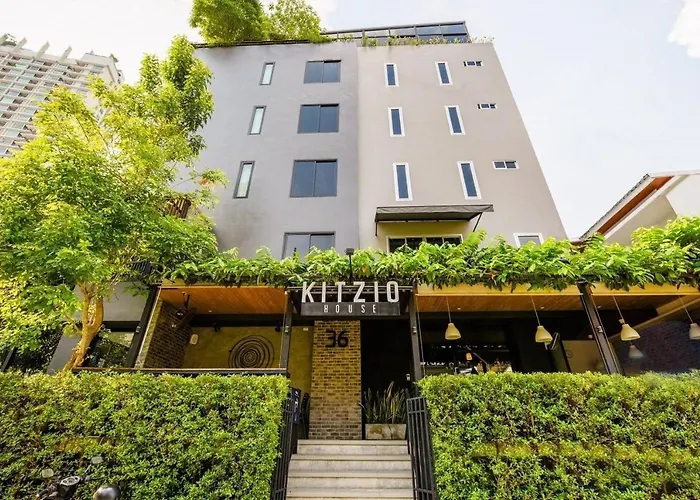 Kitzio House Hotel Huai Kwang
