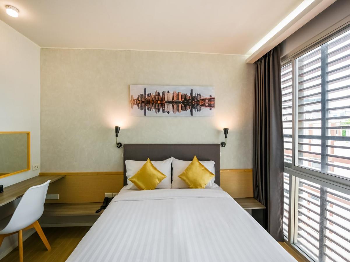 Khách sạn Kitzio House Huai Kwang Bangkok